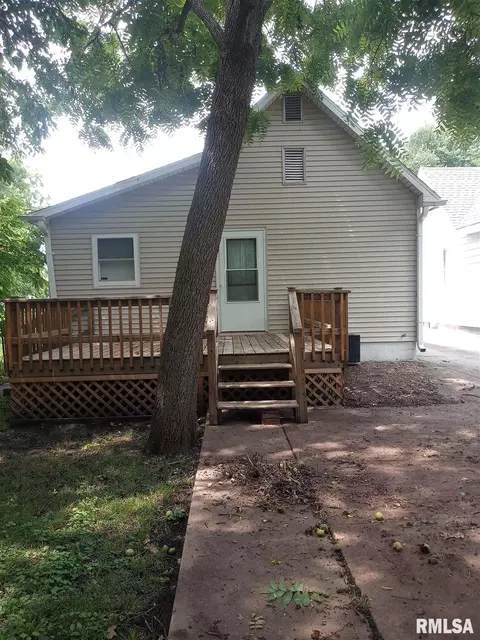 31 S 8th Ave, Canton, IL 61520 photo 6