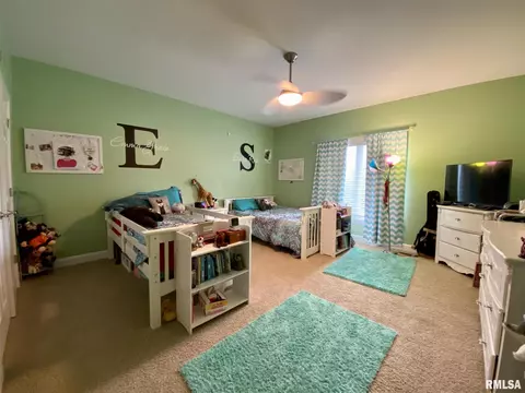 235 Hillview Dr, Macomb, IL 61455 photo 26