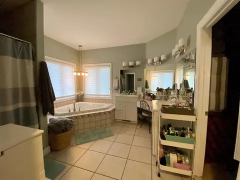 235 Hillview Dr, Macomb, IL 61455 photo 24