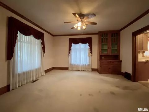 304 E Hickory St, Industry, IL 61440 photo 5