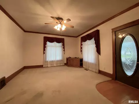 304 E Hickory St, Industry, IL 61440 photo 2