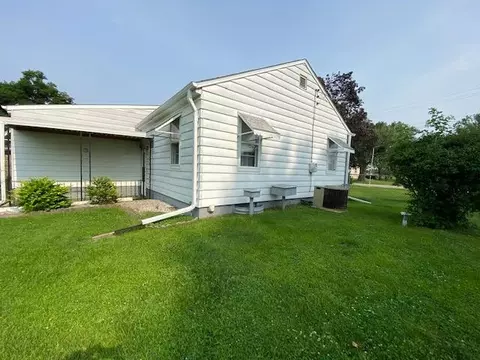 1952 E Chestnut St, Canton, IL 61520 photo 20