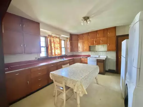 253 Howard Pl, Canton, IL 61520 photo 8