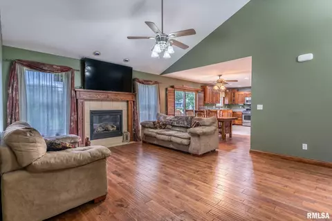 5126 S Chesterfield Ct, Mapleton, IL 61547 photo 4