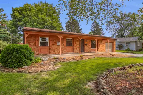 935 E Madison St, Morton, IL 61550 photo 3