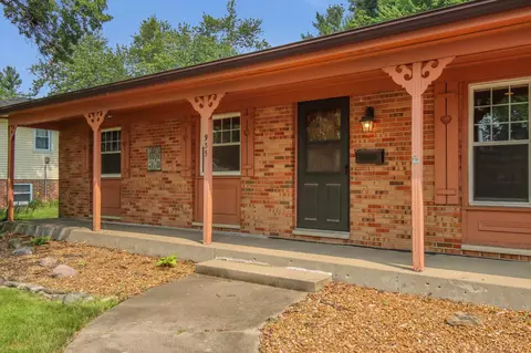 935 E Madison St, Morton, IL 61550 photo 4