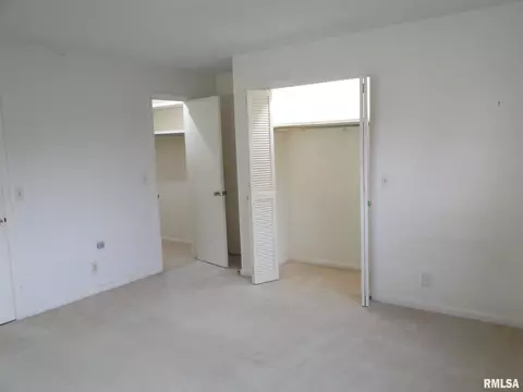 100 Holden Ter, Macomb, IL 61455 photo 15