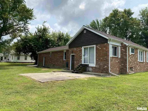 420 E Mechanic St, Ipava, IL 61441 photo 4
