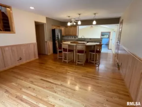 617 Memorial Dr, Macomb, IL 61455 photo 11