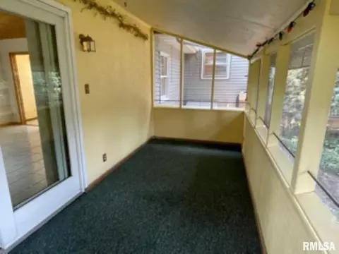 617 Memorial Dr, Macomb, IL 61455 photo 22
