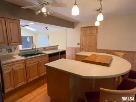 617 Memorial Dr, Macomb, IL 61455 photo 12