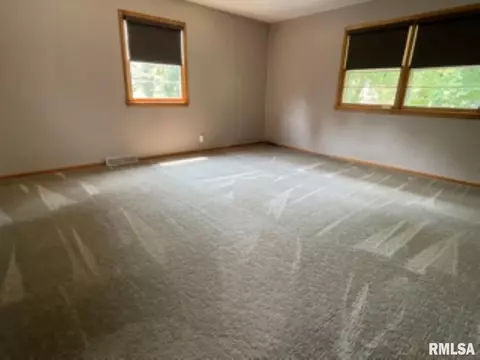 617 Memorial Dr, Macomb, IL 61455 photo 30