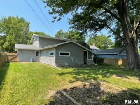 617 Memorial Dr, Macomb, IL 61455 photo 36