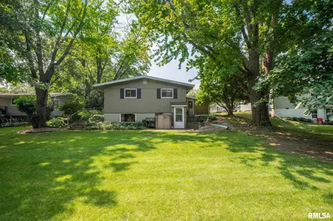 708 W Davison St, Roanoke, IL 61561 photo 46