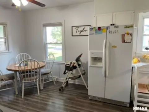 729 S Madison St, Macomb, IL 61455 photo 12