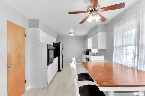 832 Sunset Rd, Morton, IL 61550 photo 9