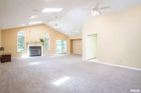 405 E Monroe St, Morton, IL 61550 photo 11