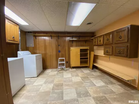 70 Arlington Dr, Macomb, IL 61455 photo 23