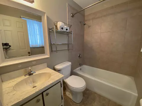 70 Arlington Dr, Macomb, IL 61455 photo 20