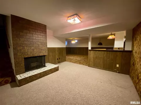 9 Cedar Dr, Macomb, IL 61455 photo 12