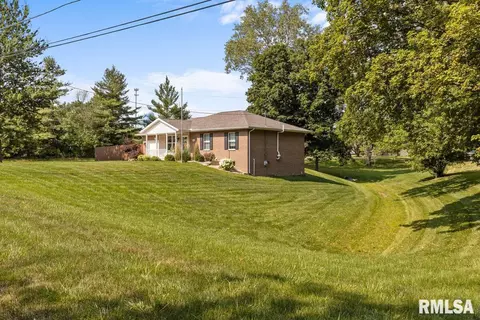 103 Cypress Ave, Morton, IL 61550 photo 2