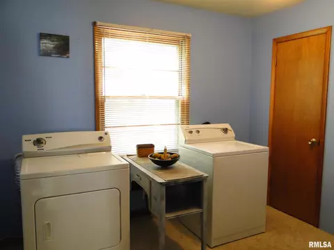 228 N Lamoine St, Macomb, IL 61455 photo 17