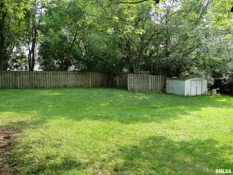 228 N Lamoine St, Macomb, IL 61455 photo 23