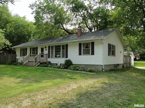 228 N Lamoine St, Macomb, IL 61455 photo 1