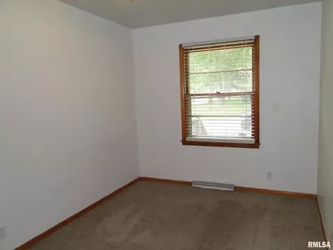 228 N Lamoine St, Macomb, IL 61455 photo 15
