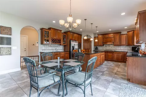 708 S Sara Ct, Dunlap, IL 61525 photo 13