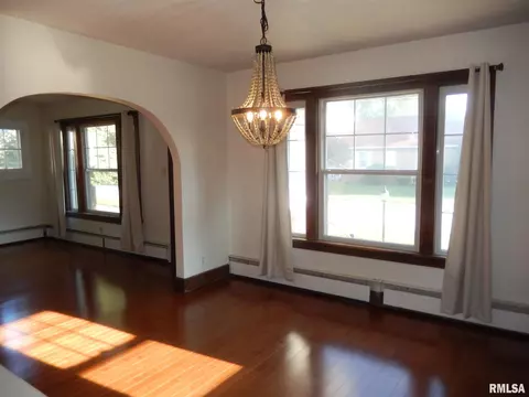 621 E Piper St, Macomb, IL 61455 photo 11