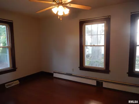 621 E Piper St, Macomb, IL 61455 photo 19