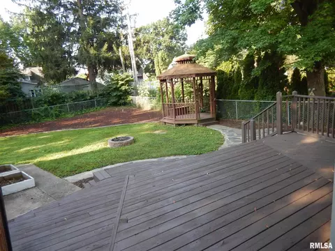 621 E Piper St, Macomb, IL 61455 photo 24