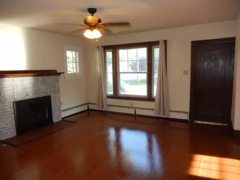 621 E Piper St, Macomb, IL 61455 photo 9