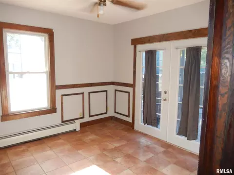 621 E Piper St, Macomb, IL 61455 photo 21