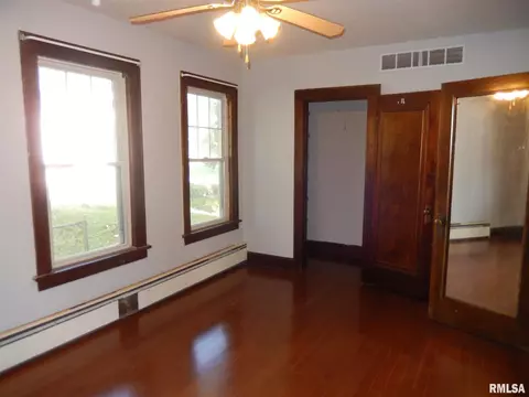 621 E Piper St, Macomb, IL 61455 photo 20
