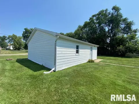 541 E Chestnut St, Canton, IL 61520 photo 39