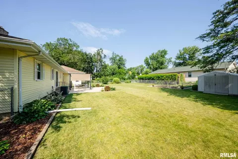 705 Spring St, Washington, IL 61571 photo 39