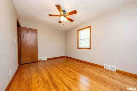 705 Spring St, Washington, IL 61571 photo 21