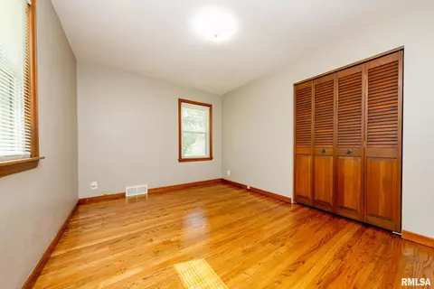 705 Spring St, Washington, IL 61571 photo 24
