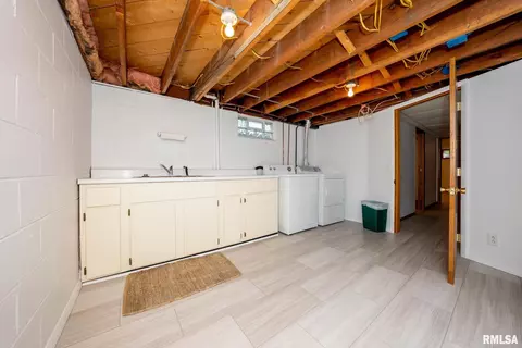 705 Spring St, Washington, IL 61571 photo 33