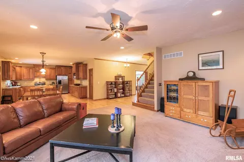 1120 W Bennett Ct, Dunlap, IL 61525 photo 16