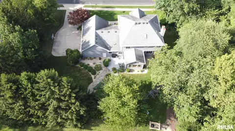 1120 W Bennett Ct, Dunlap, IL 61525 photo 4