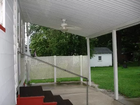 852 Elm St, Canton, IL 61520 photo 19
