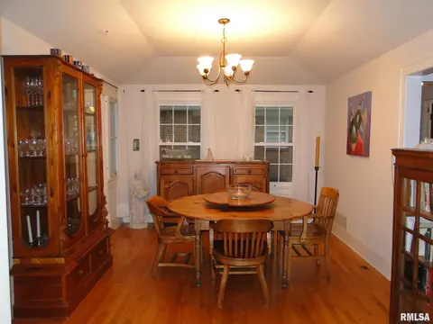 622 Beverly Ave, Macomb, IL 61455 photo 5
