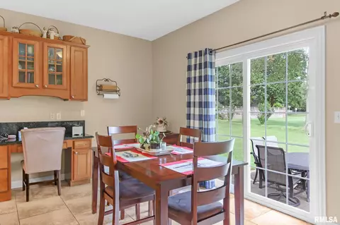 302 Westminster Rd, Germantown Hills, IL 61548 photo 15