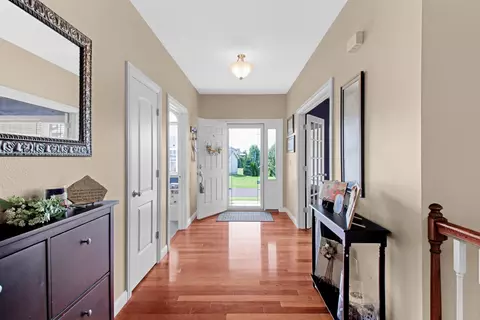 302 Westminster Rd, Germantown Hills, IL 61548 photo 5