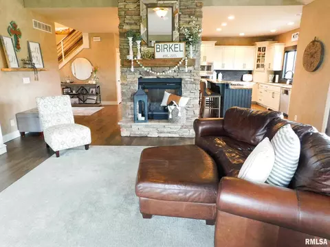 4025 Pointe Dr, Mapleton, IL 61547 photo 16