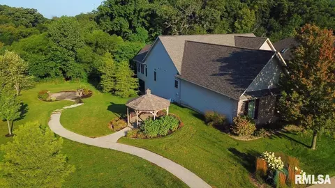 8815 N Westpoint Ct, Edwards, IL 61528 photo 2