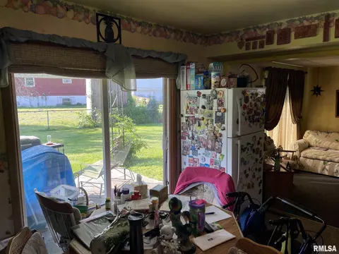 5 Colonial Ct, Washington, IL 61571 photo 3
